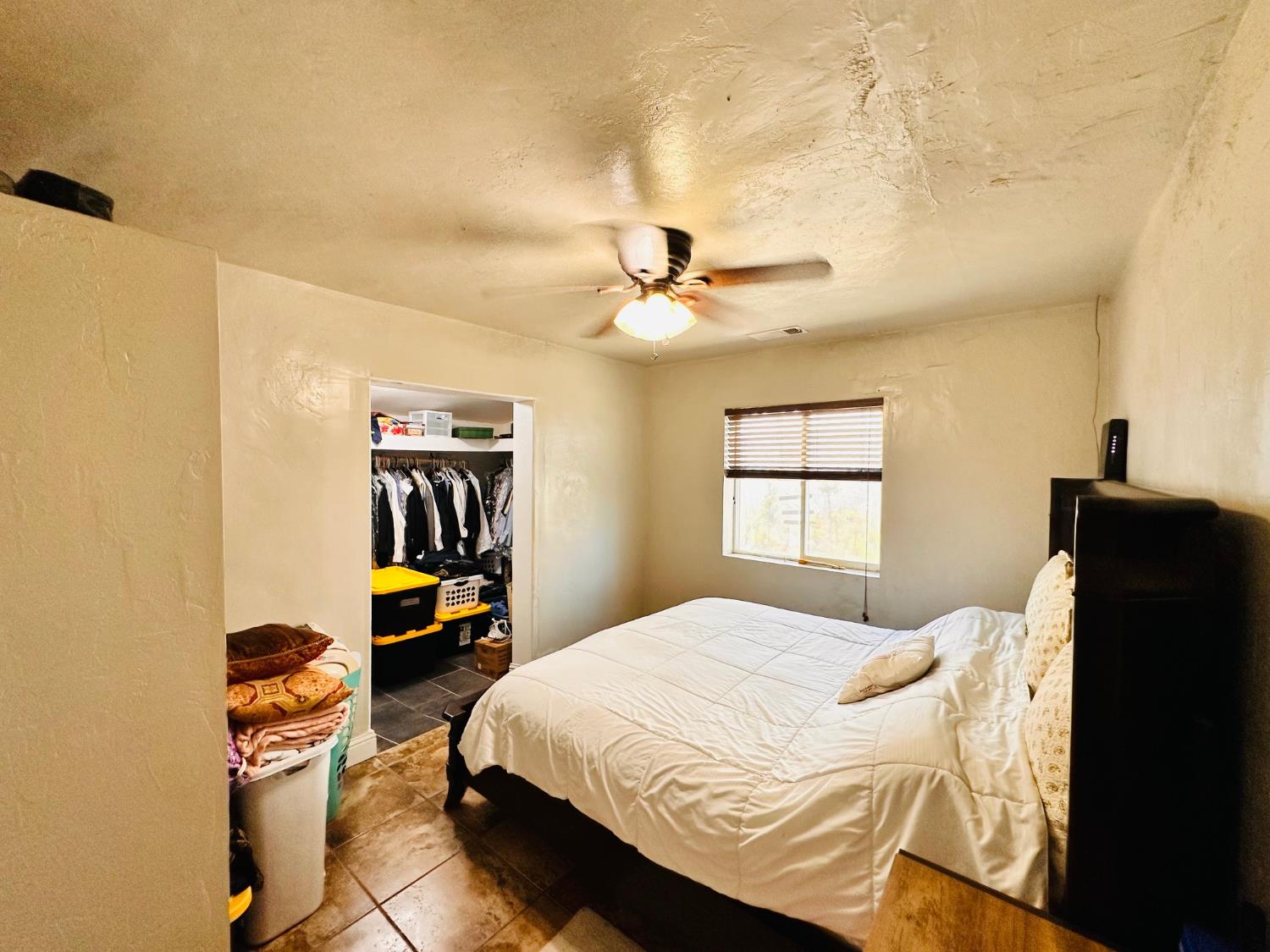 11236 E Herndon, Clovis, CA 93619