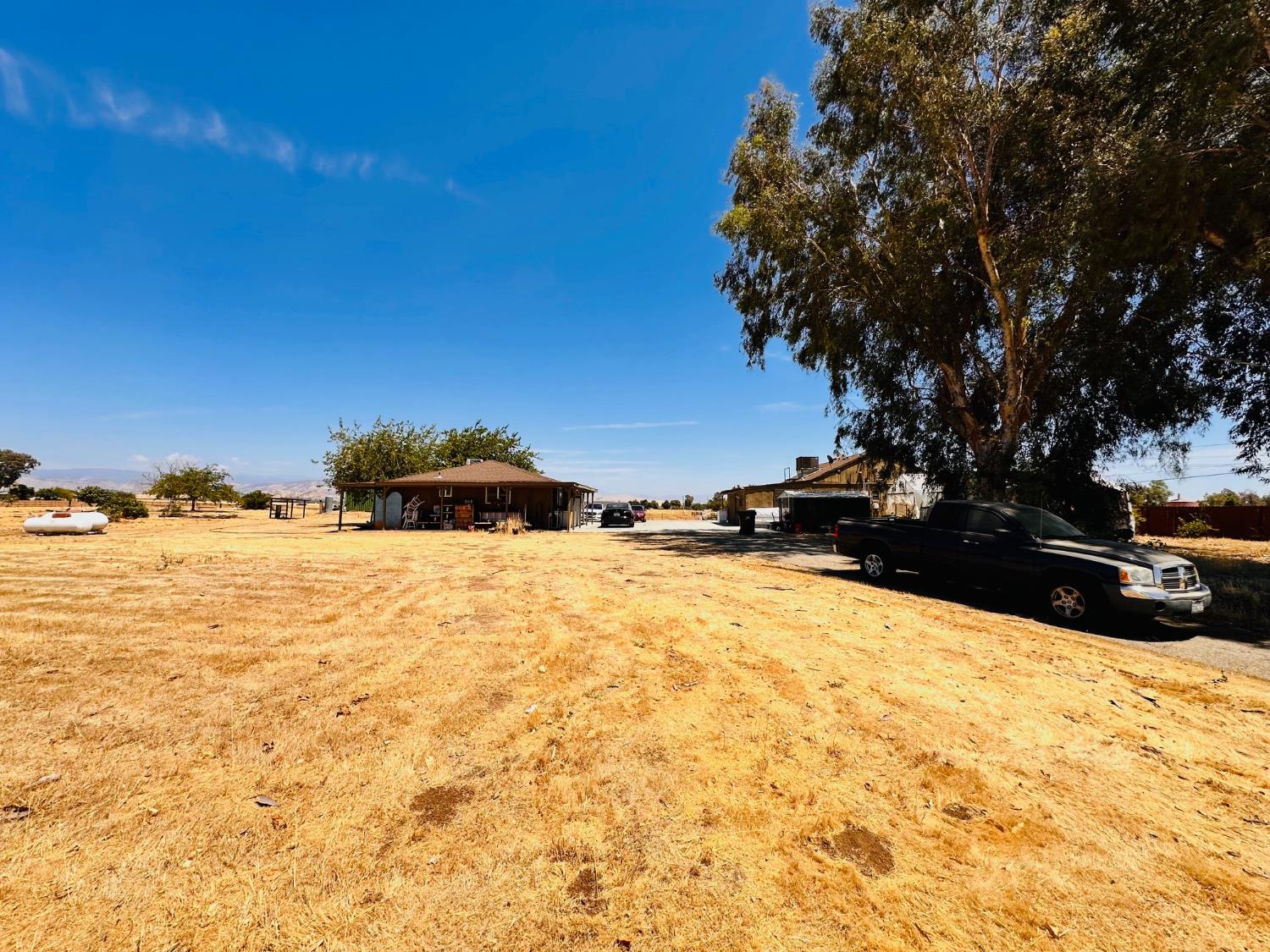 11236 E Herndon, Clovis, CA 93619