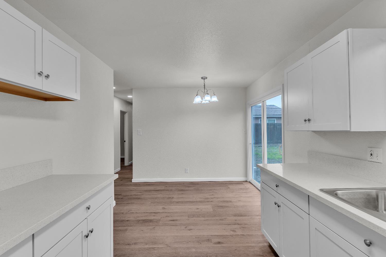 740 10Th St, Orange Cove, CA 93646