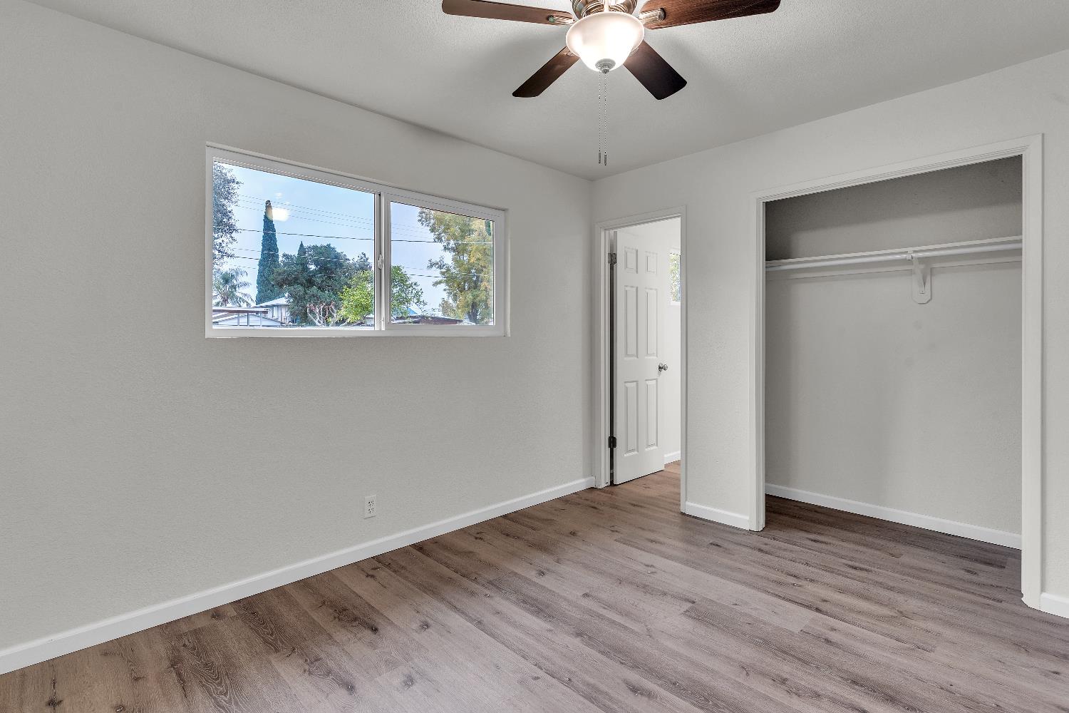 740 10Th St, Orange Cove, CA 93646