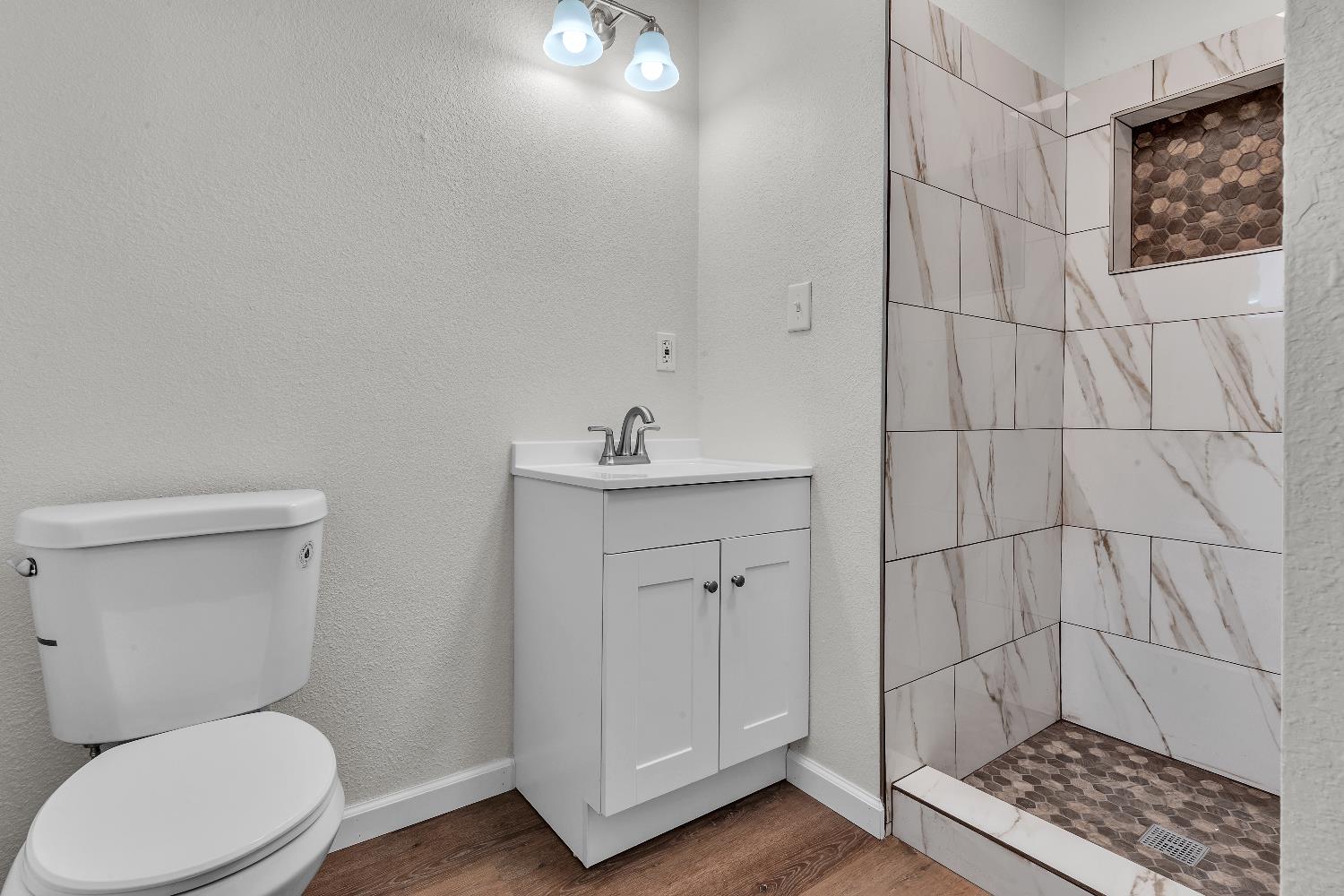 740 10Th St, Orange Cove, CA 93646