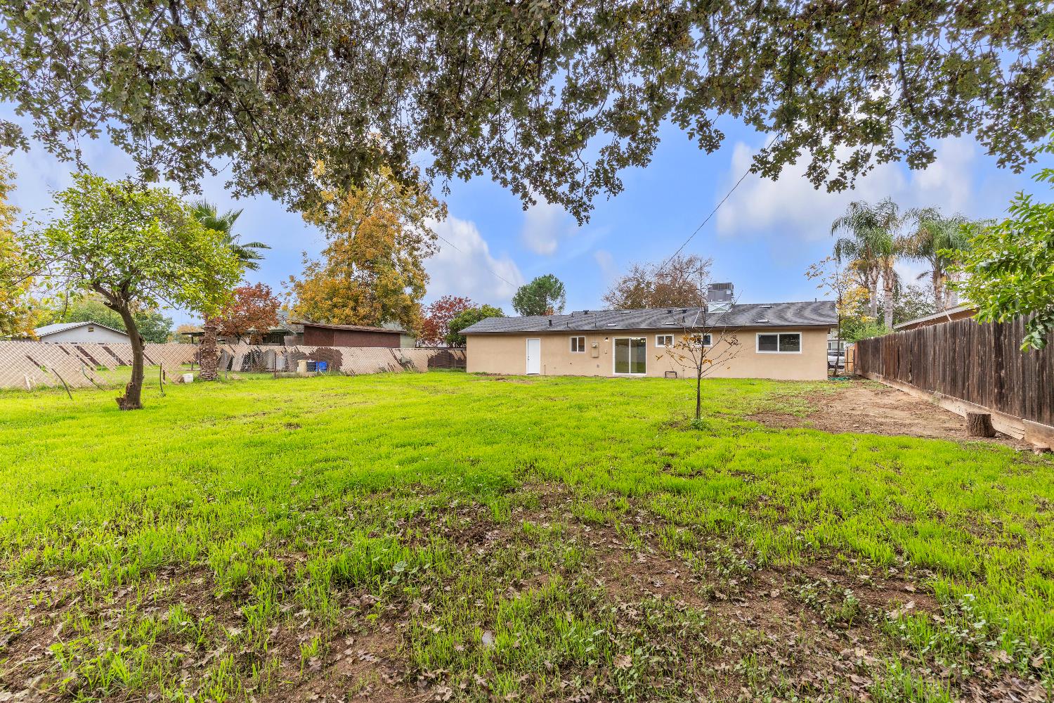 740 10Th St, Orange Cove, CA 93646