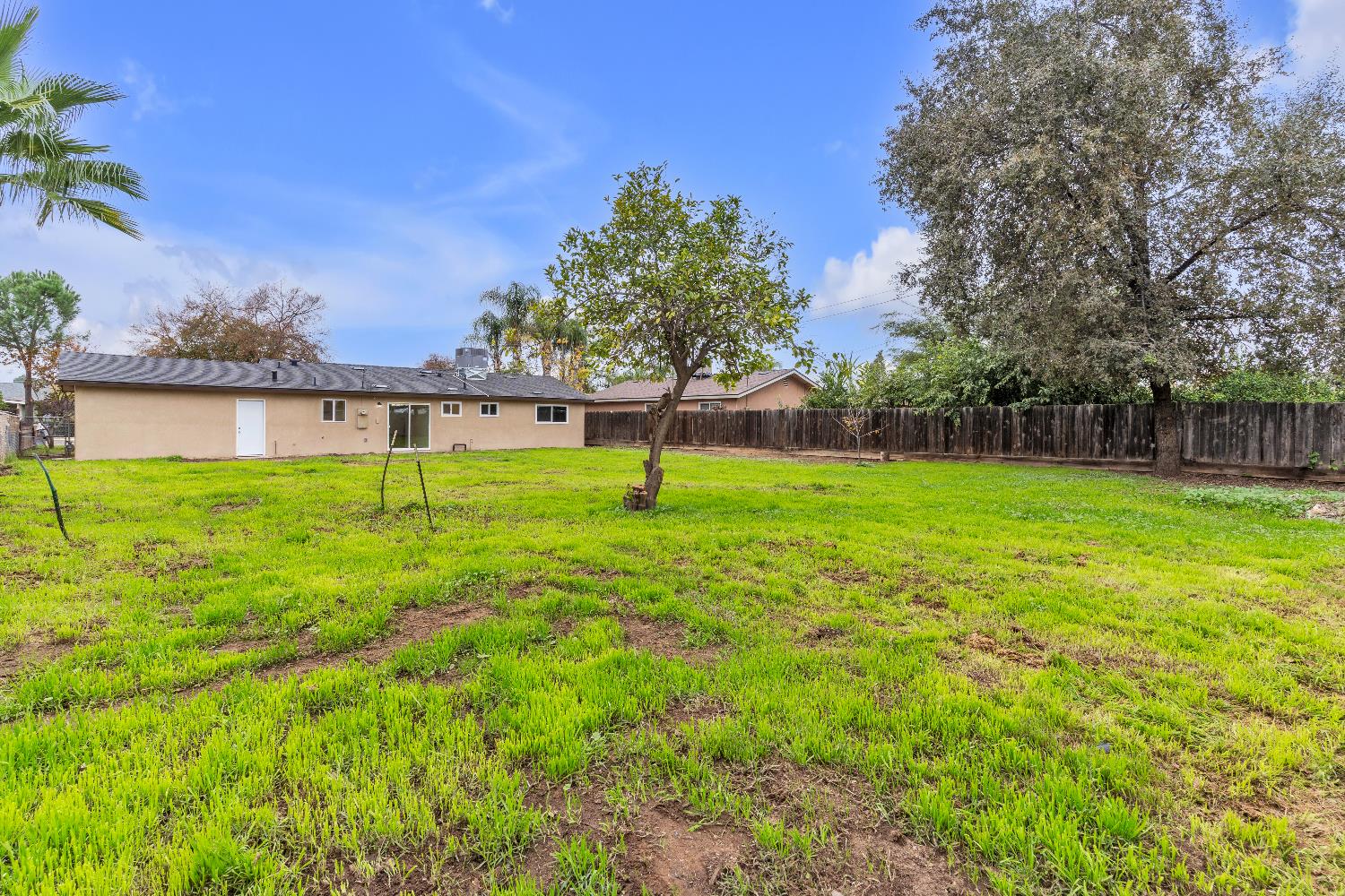 740 10Th St, Orange Cove, CA 93646