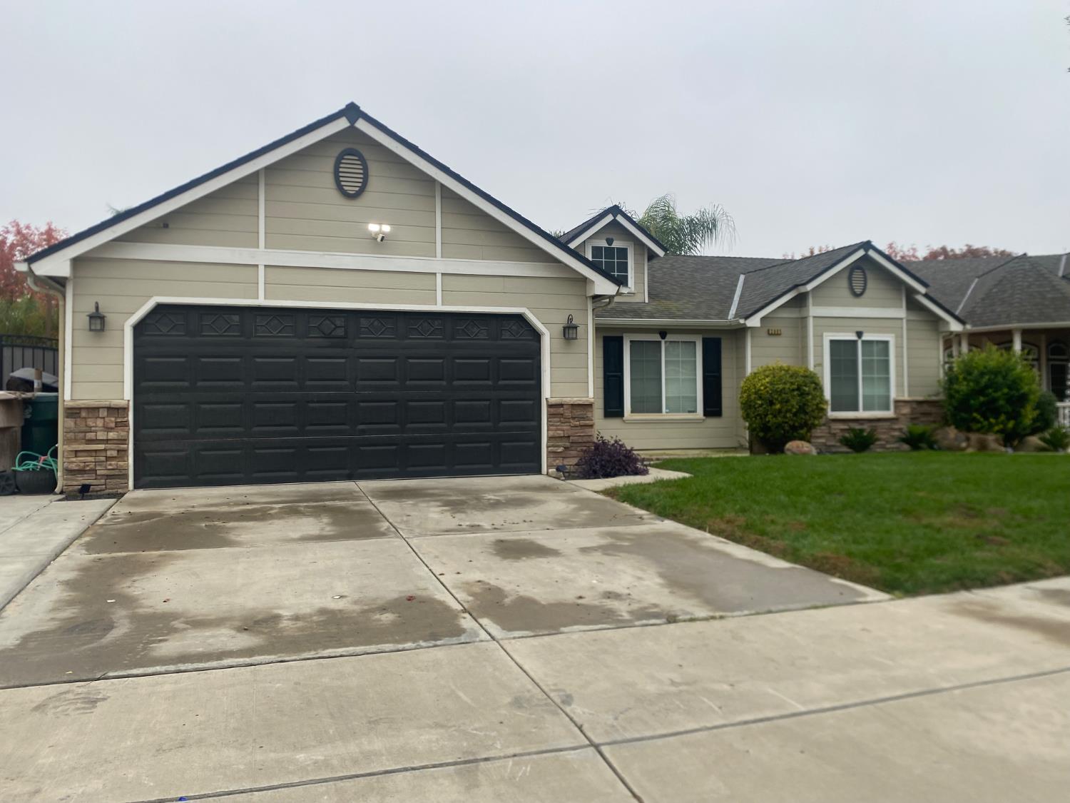 2805 Badger Flat Ave, Tulare, CA 93274