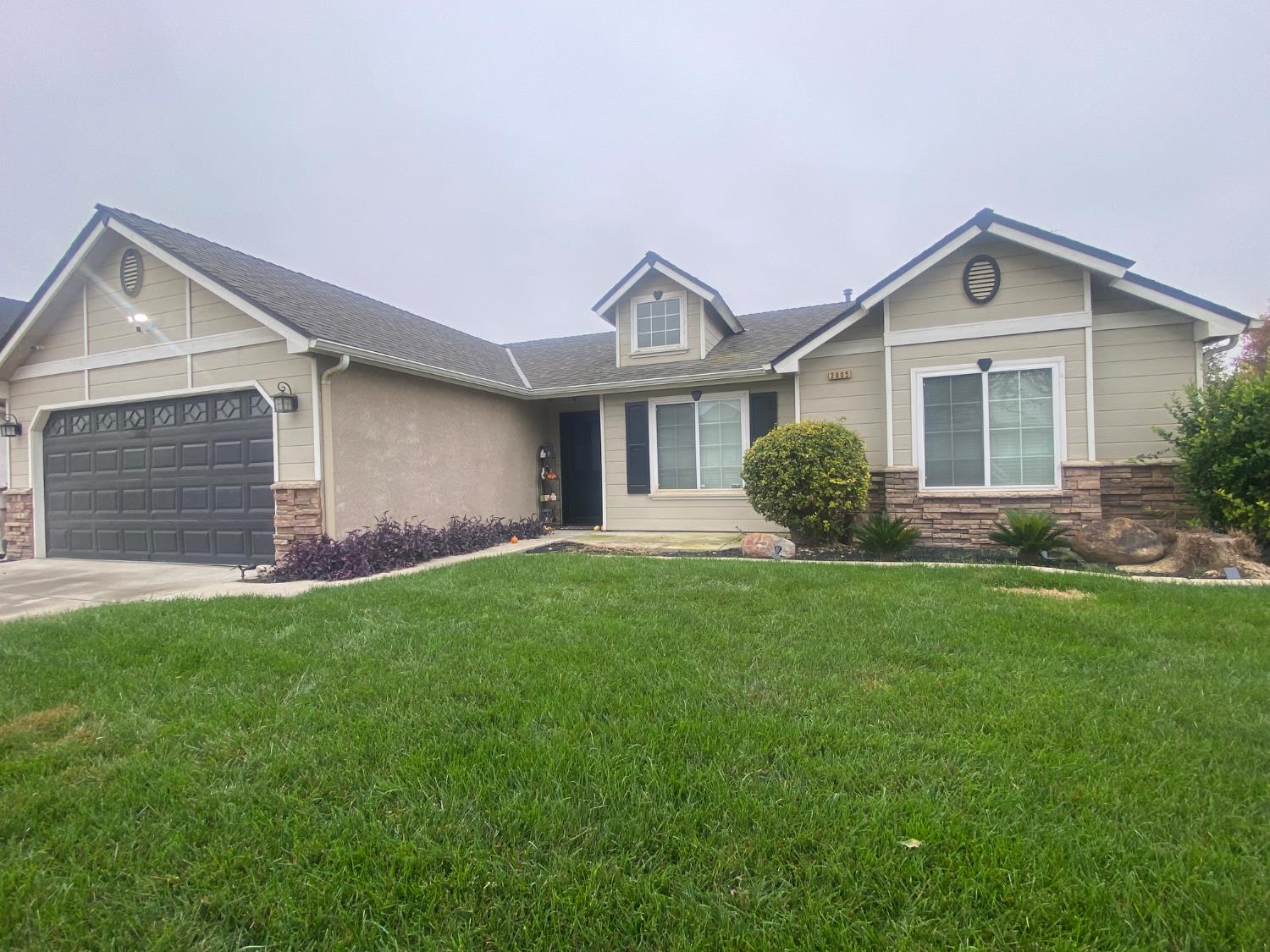 2805 Badger Flat Ave, Tulare, CA 93274