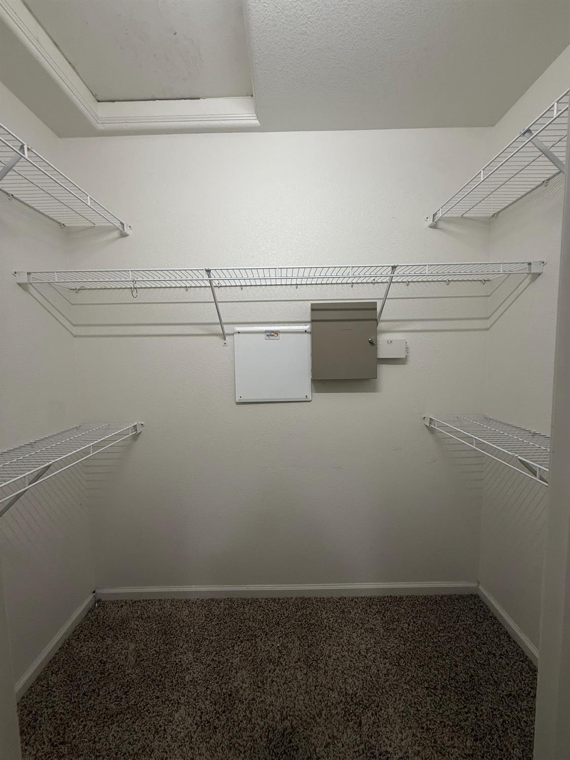 2805 Badger Flat Ave, Tulare, CA 93274