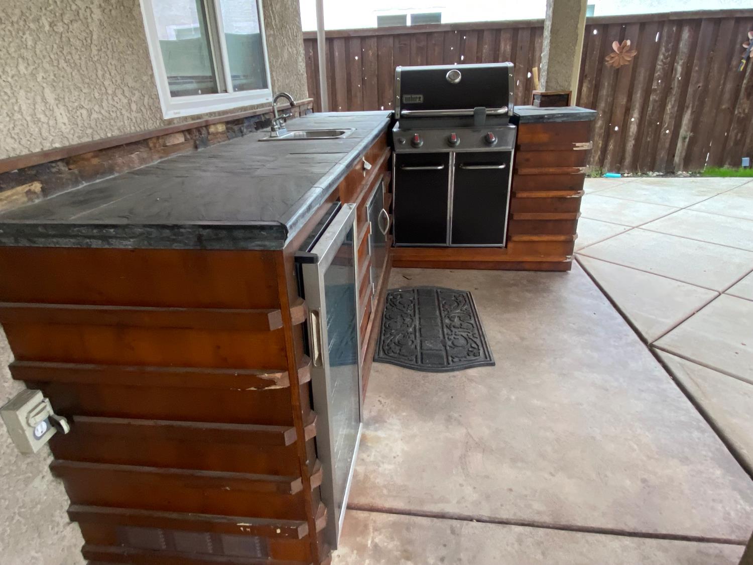 2805 Badger Flat Ave, Tulare, CA 93274