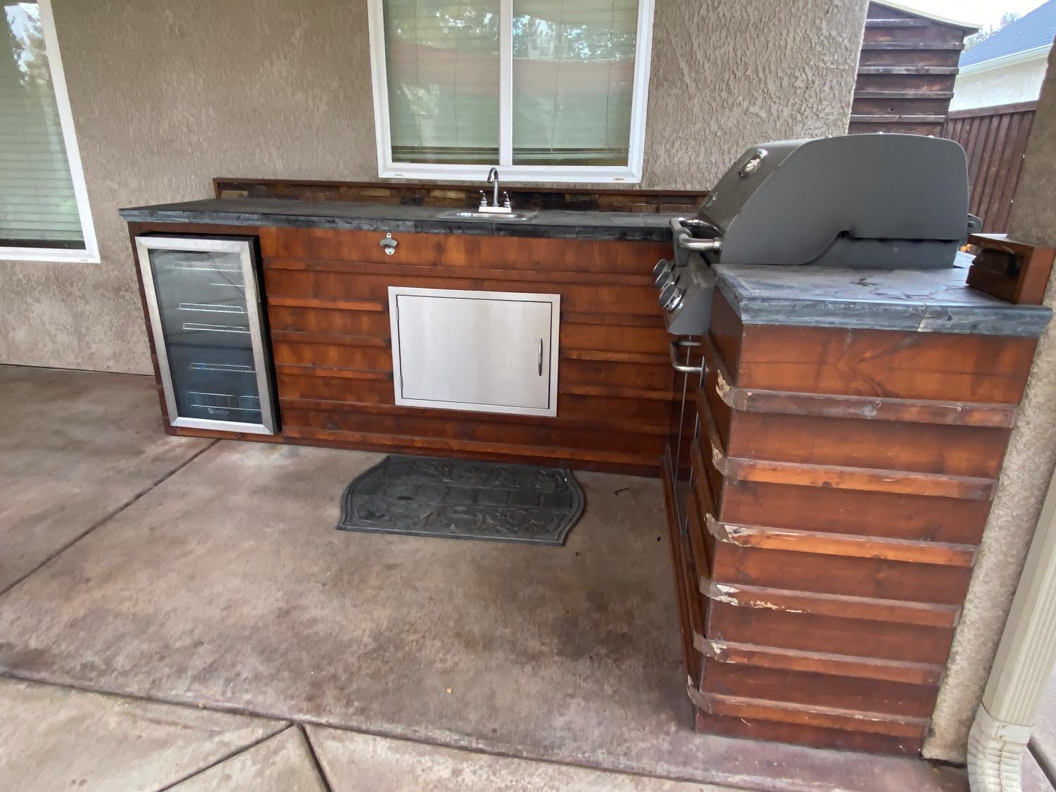 2805 Badger Flat Ave, Tulare, CA 93274