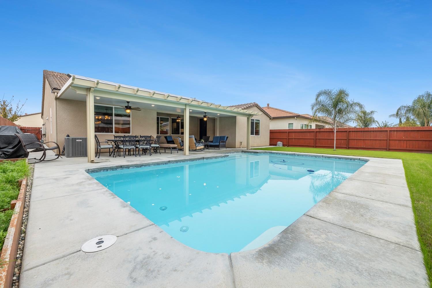 3293 Soledad Ave, Clovis, CA 93619