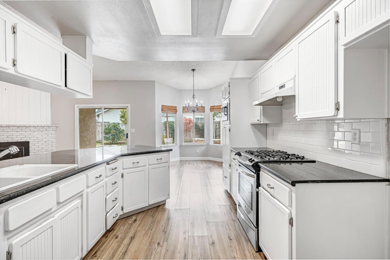 1891 E El Paso Ave, Fresno, CA 93720