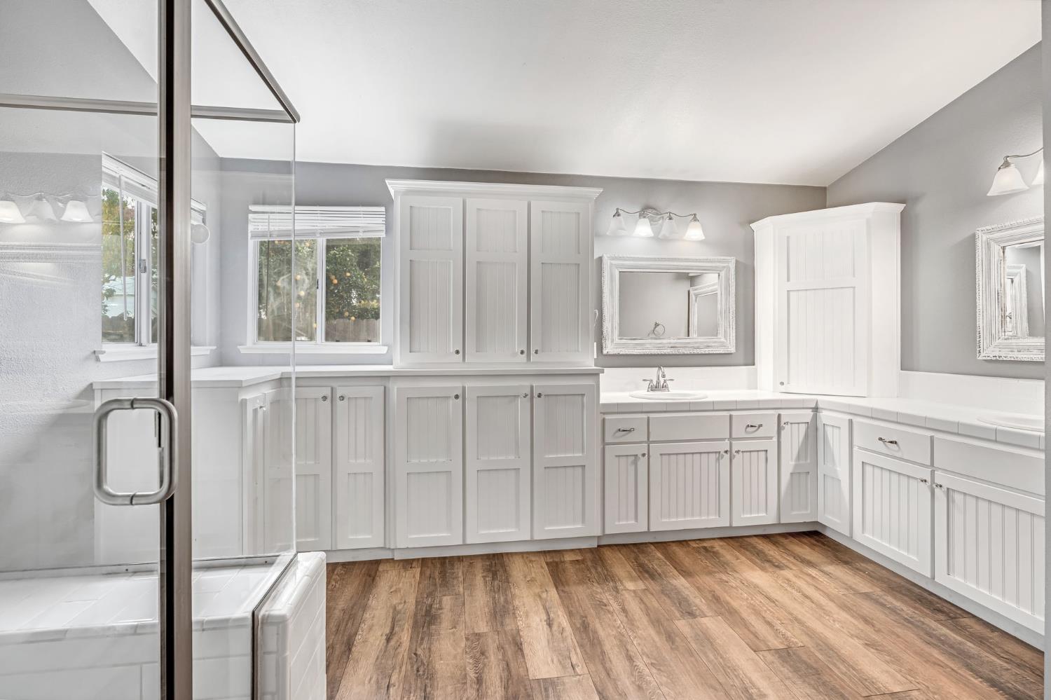 1891 E El Paso Ave, Fresno, CA 93720