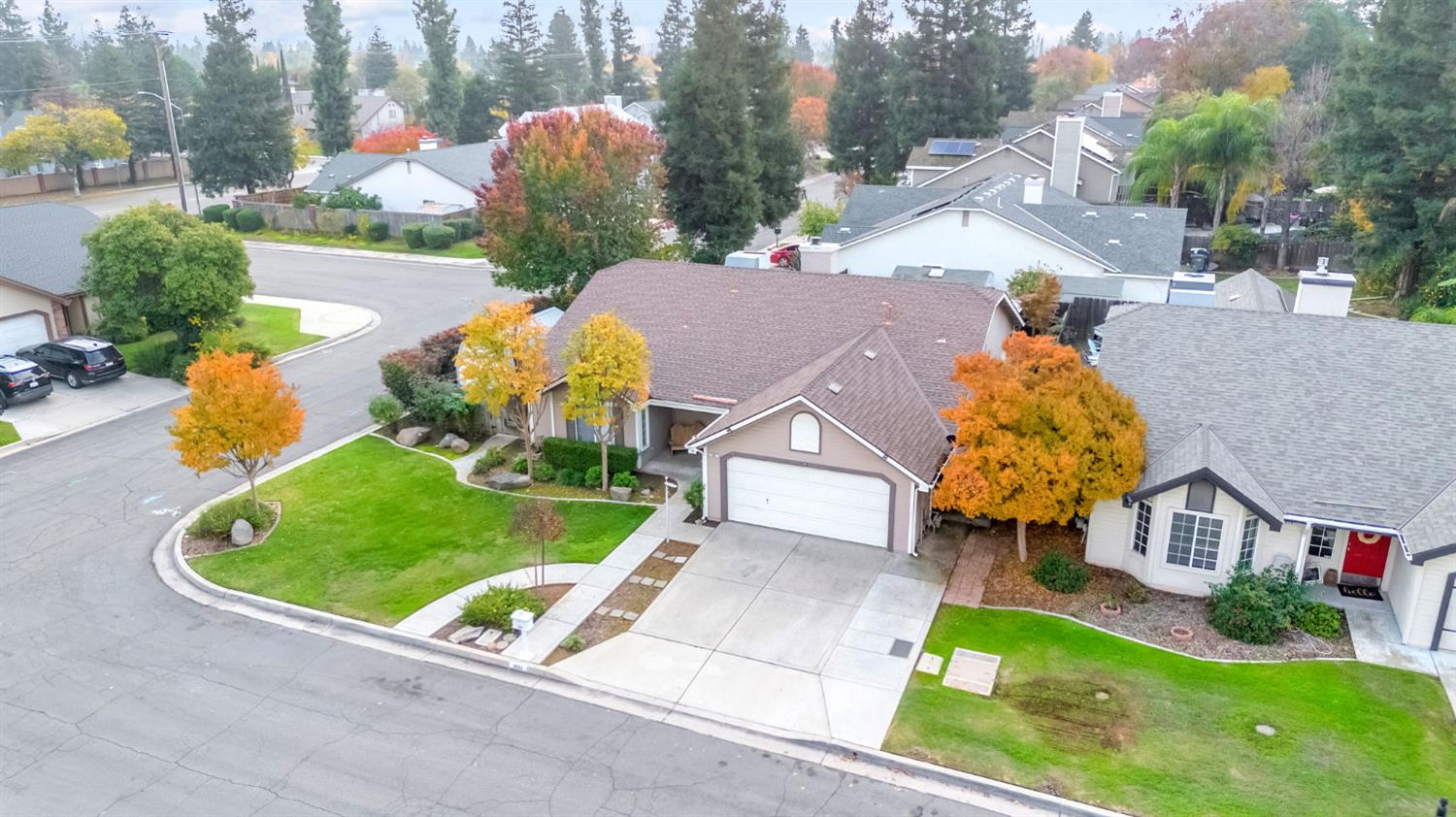 1891 E El Paso Ave, Fresno, CA 93720