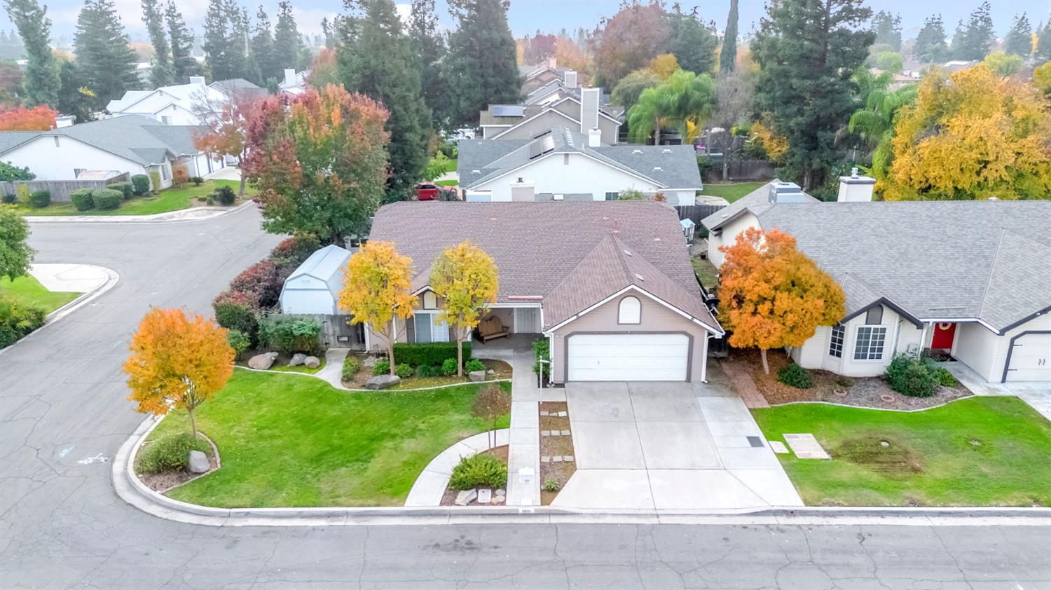 1891 E El Paso Ave, Fresno, CA 93720