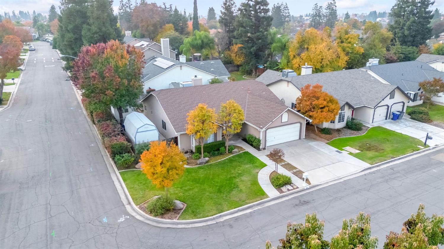 1891 E El Paso Ave, Fresno, CA 93720