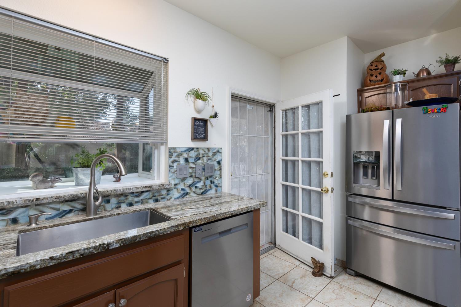 6375 N Cleo Ave, Fresno, CA 93722