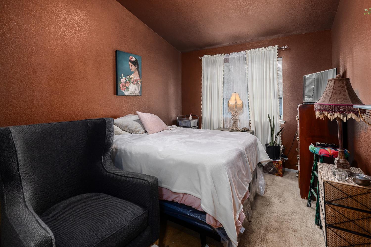 6375 N Cleo Ave, Fresno, CA 93722