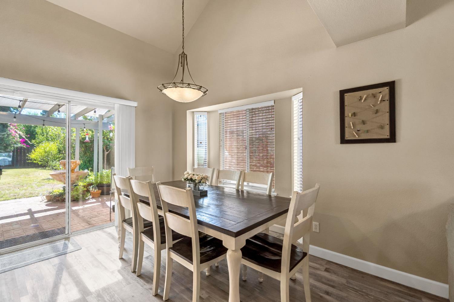 9540 N 10Th St, Fresno, CA 93720