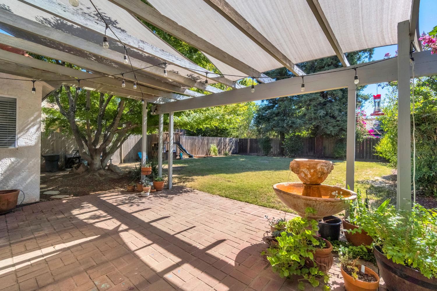 9540 N 10Th St, Fresno, CA 93720