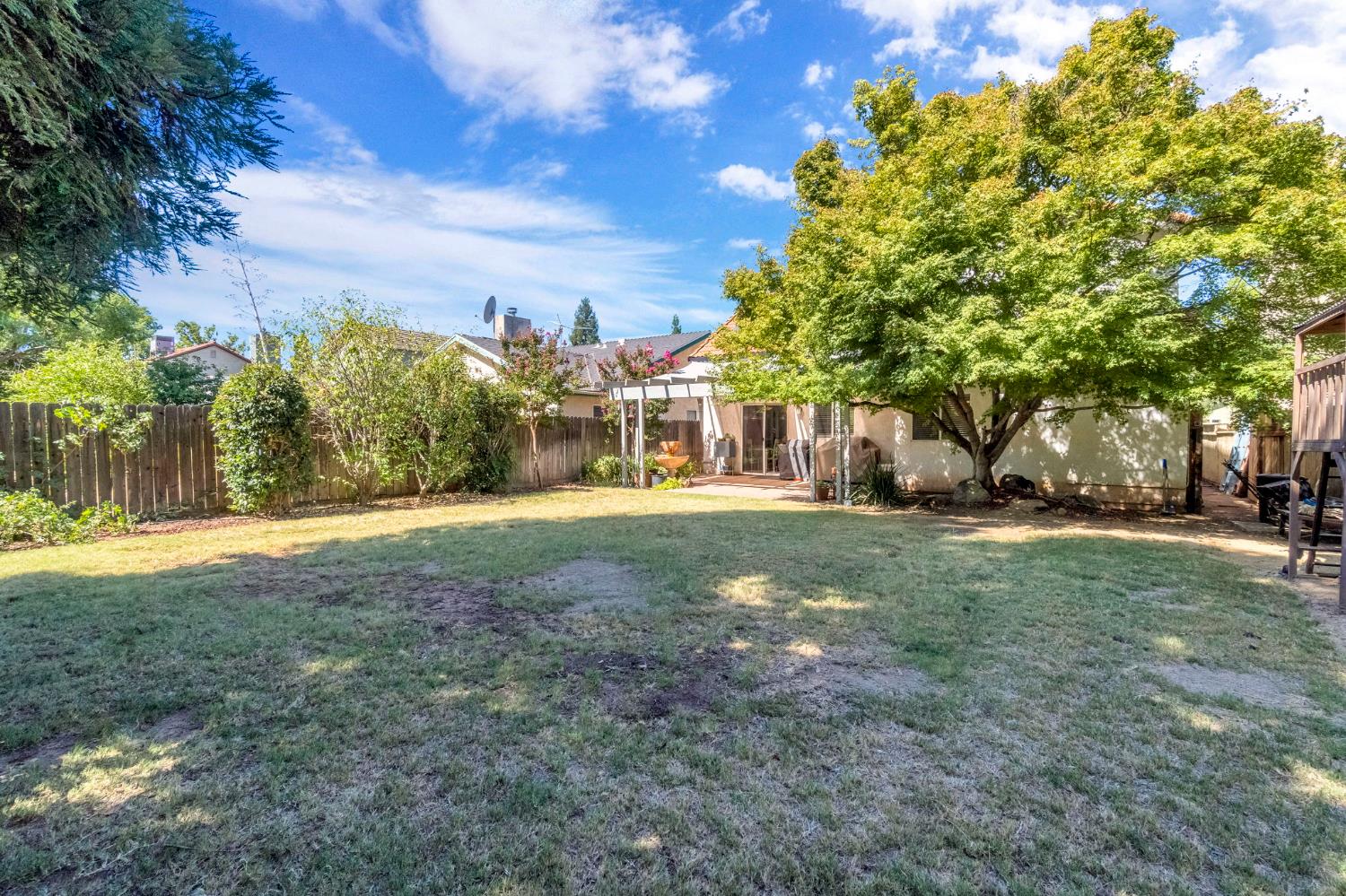 9540 N 10Th St, Fresno, CA 93720