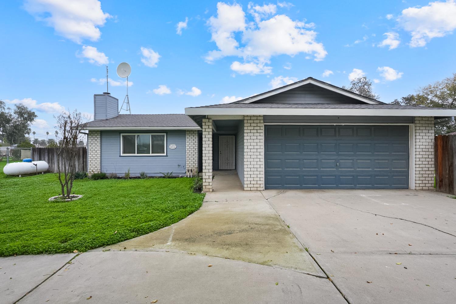 14117 Cates Ct, Chowchilla, CA 93610