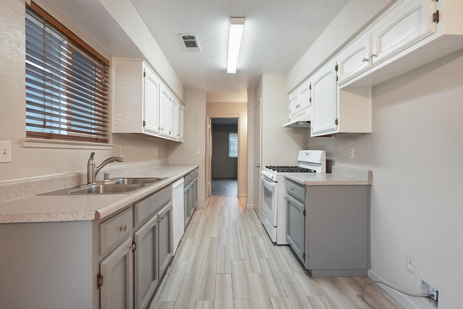 14117 Cates Ct, Chowchilla, CA 93610