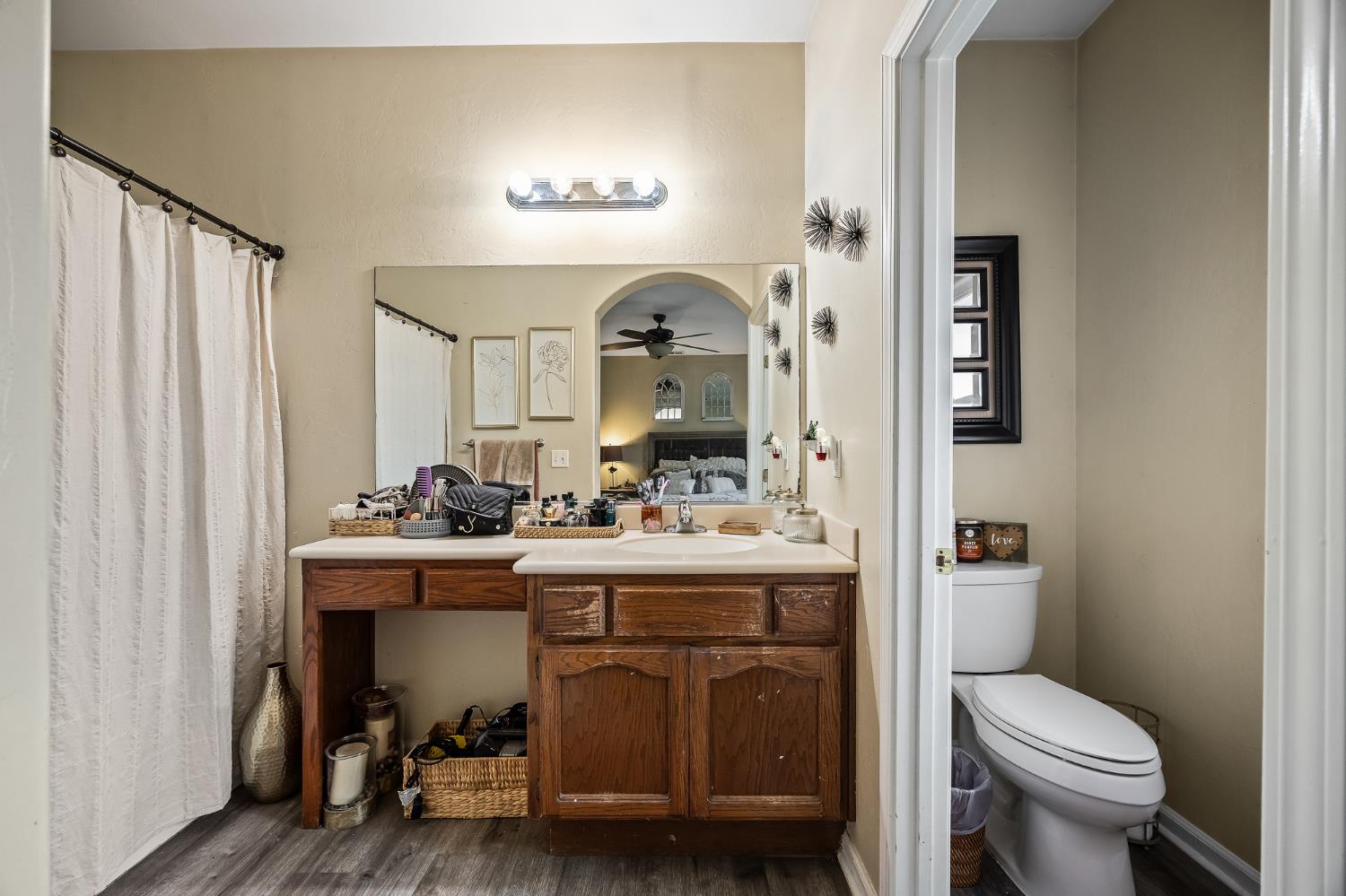 1855 N Virginia, Farmersville, CA 93223