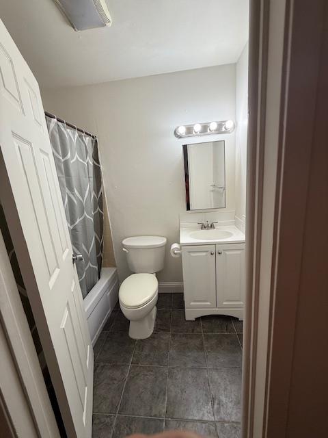 2639 W Fairmont Ave W #103, Fresno, CA 93705