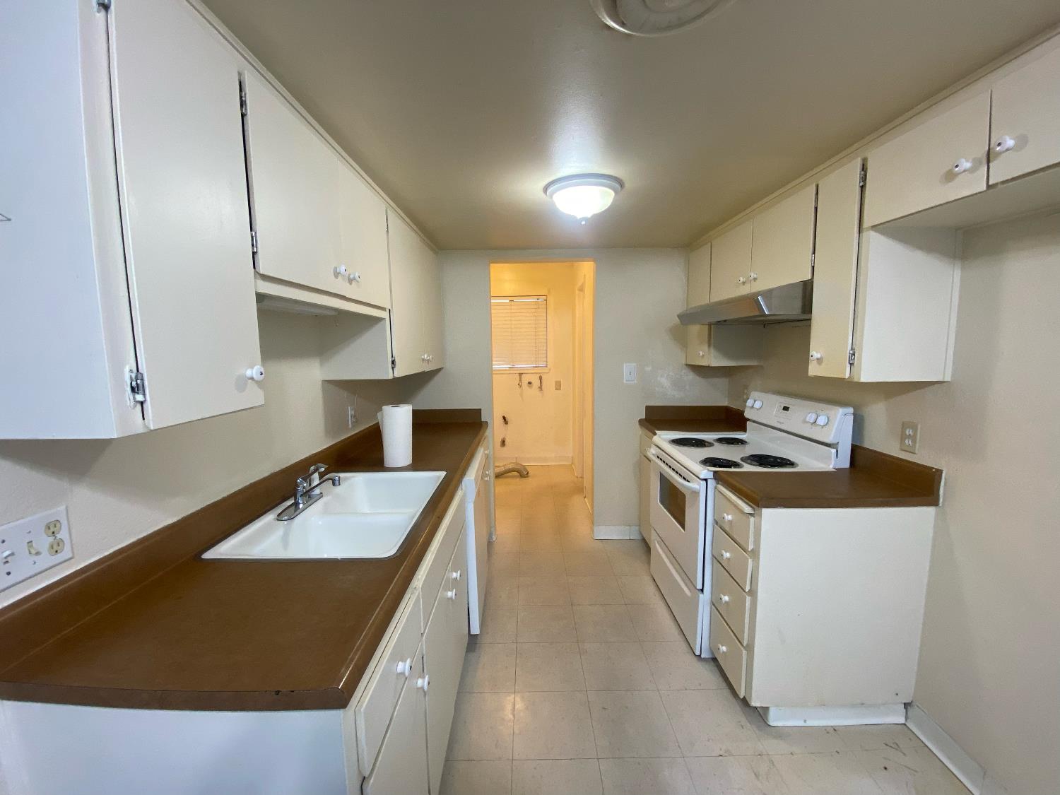 4908 N Winery Cir, Fresno, CA 93726