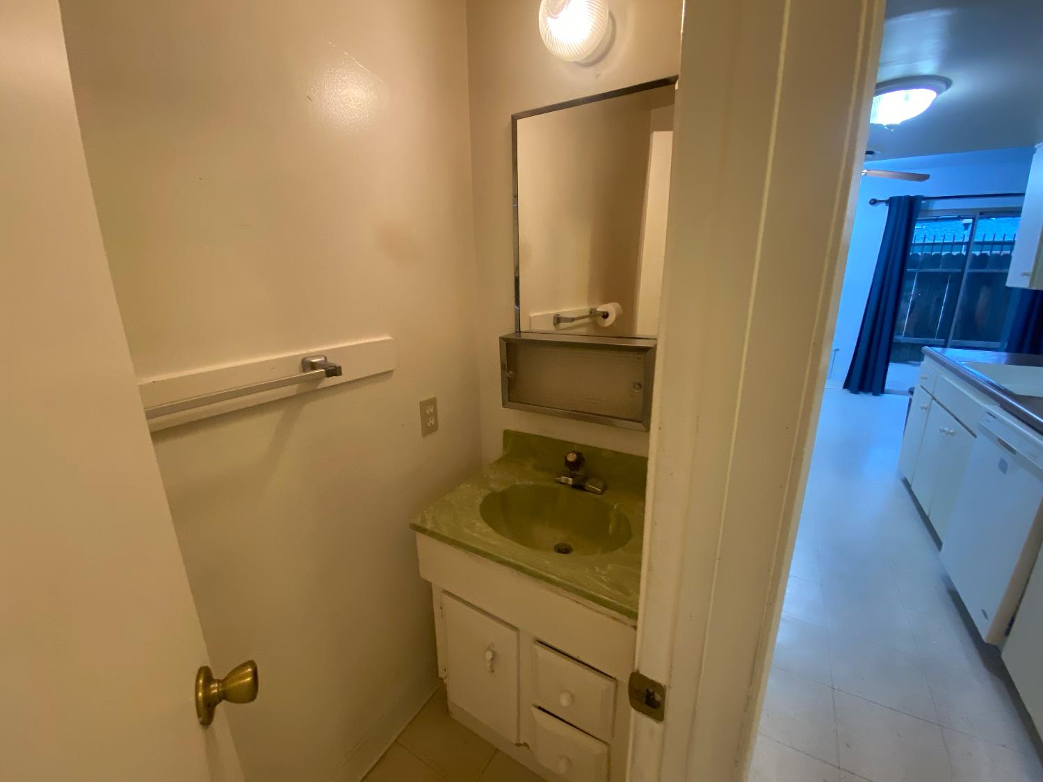 4908 N Winery Cir, Fresno, CA 93726