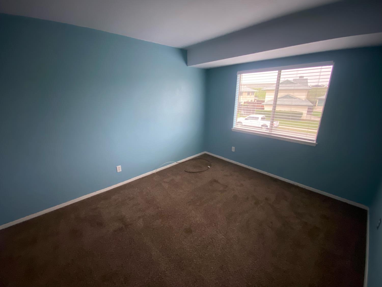 4908 N Winery Cir, Fresno, CA 93726