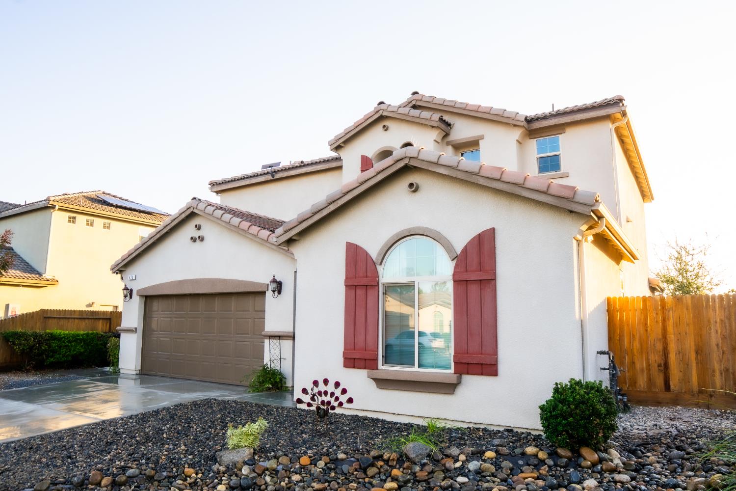 470 Daphne Ln, Lemoore, CA 93245