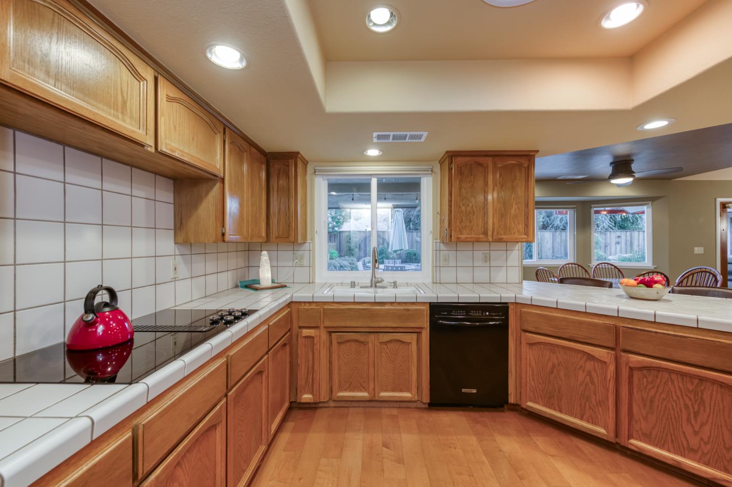 550 W Bedford Ave, Clovis, CA 93611