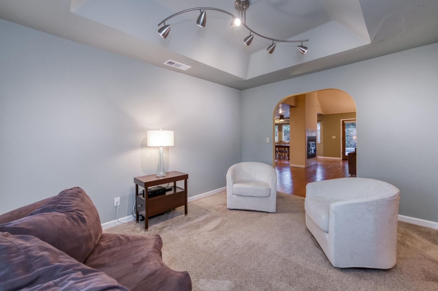 550 W Bedford Ave, Clovis, CA 93611