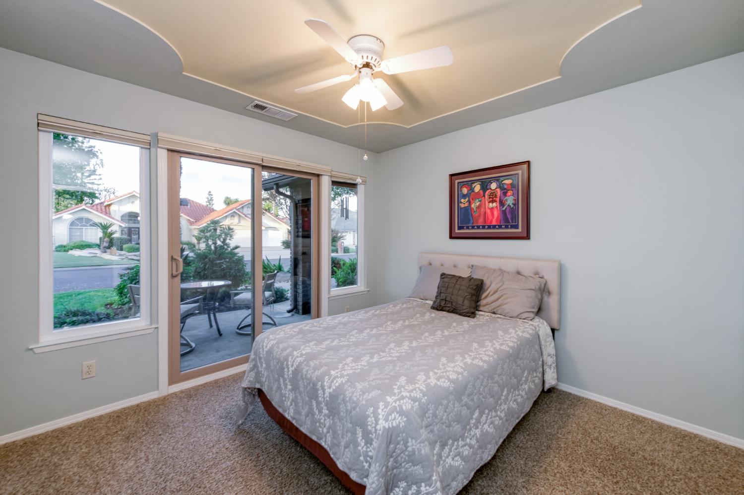 550 W Bedford Ave, Clovis, CA 93611