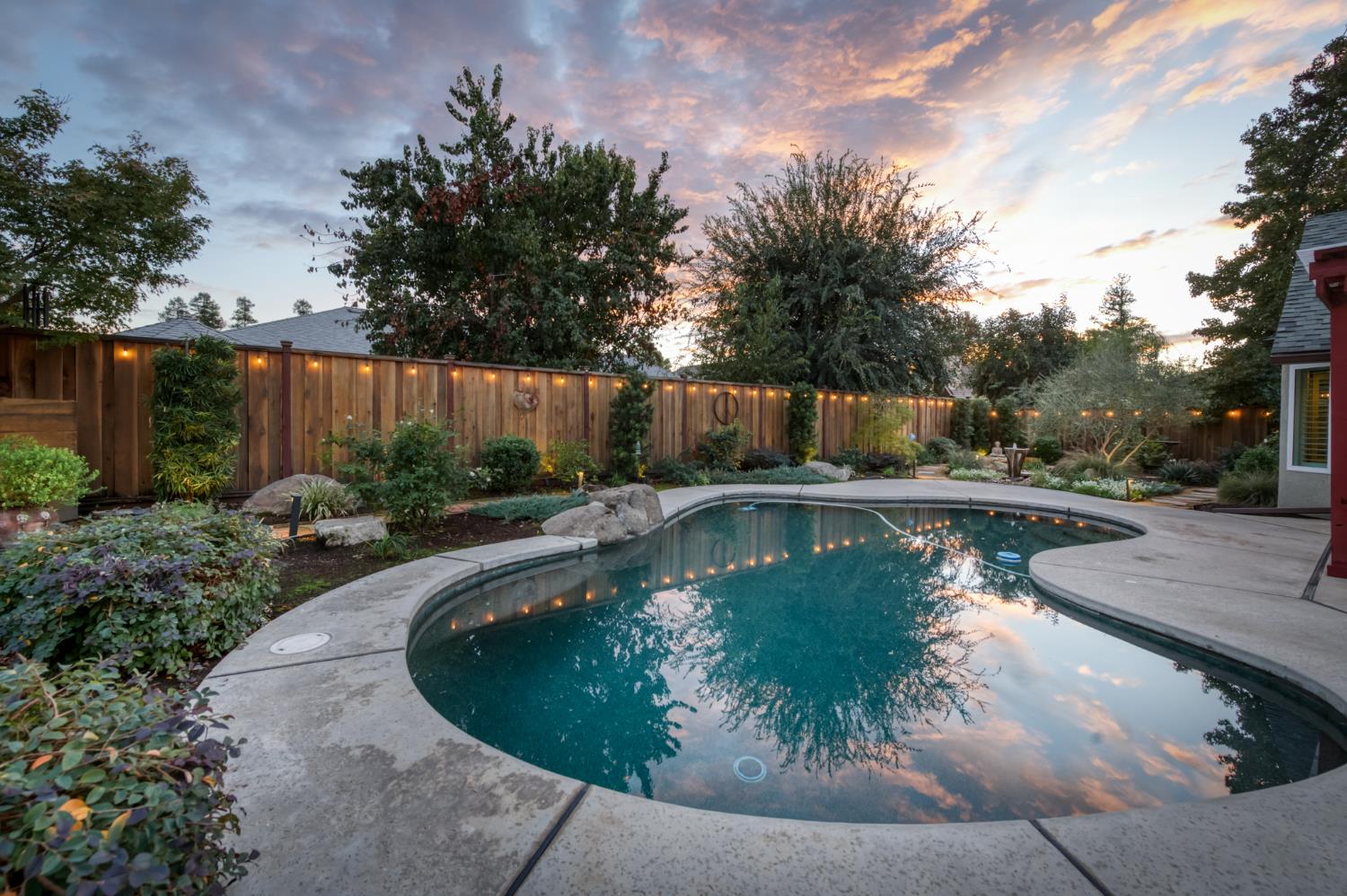 550 W Bedford Ave, Clovis, CA 93611