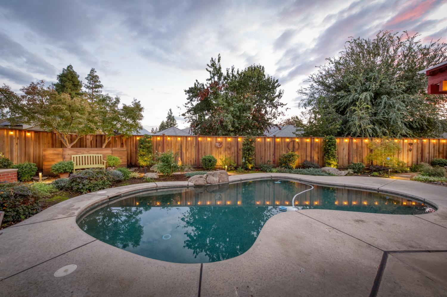 550 W Bedford Ave, Clovis, CA 93611