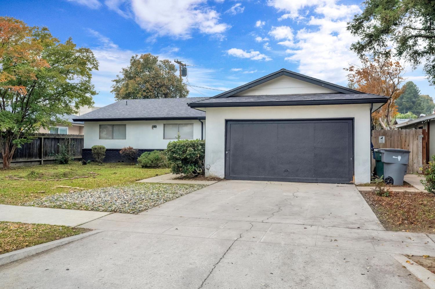 4813 E San Gabriel Ave, Fresno, CA 93726