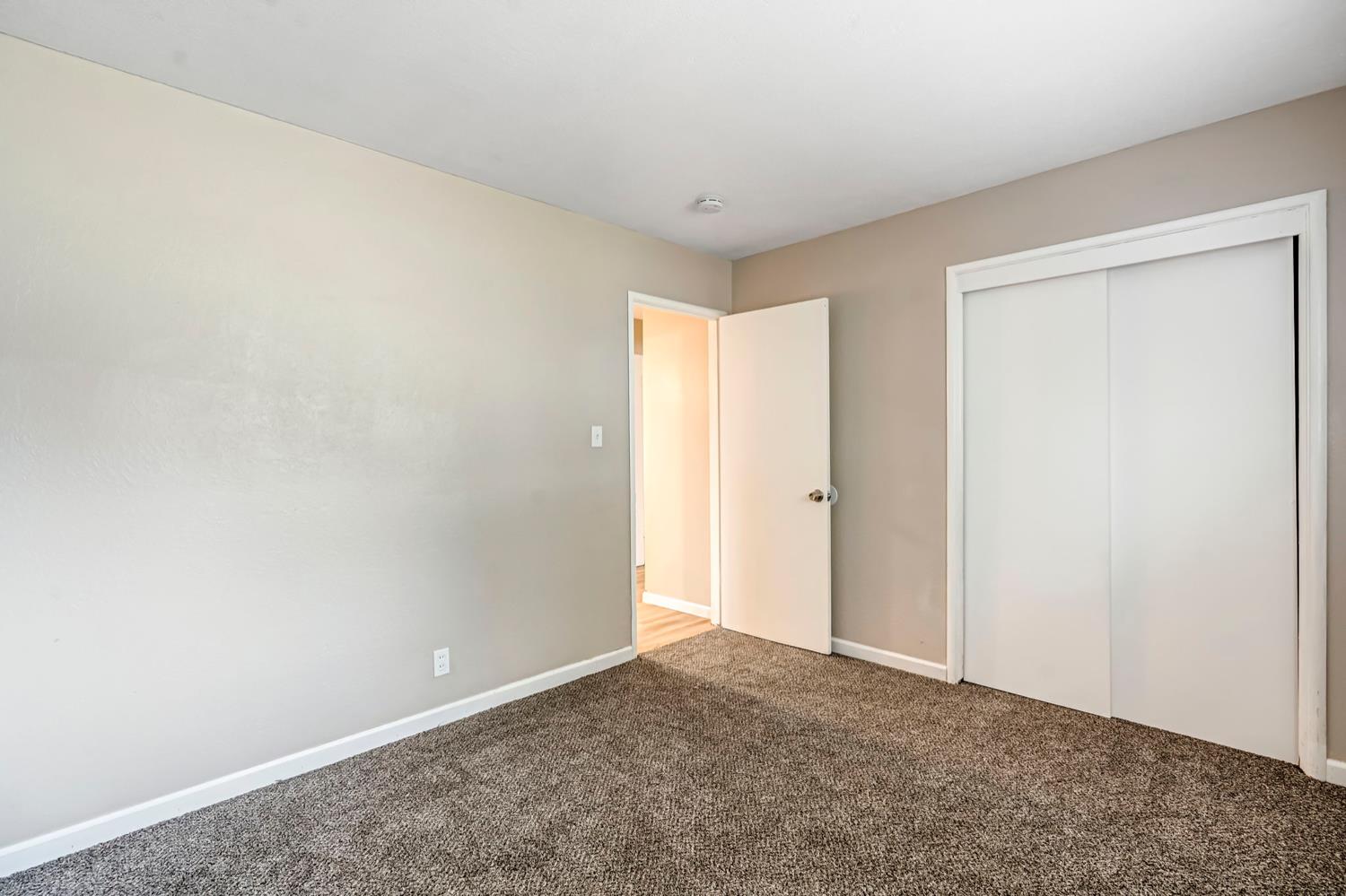 4813 E San Gabriel Ave, Fresno, CA 93726