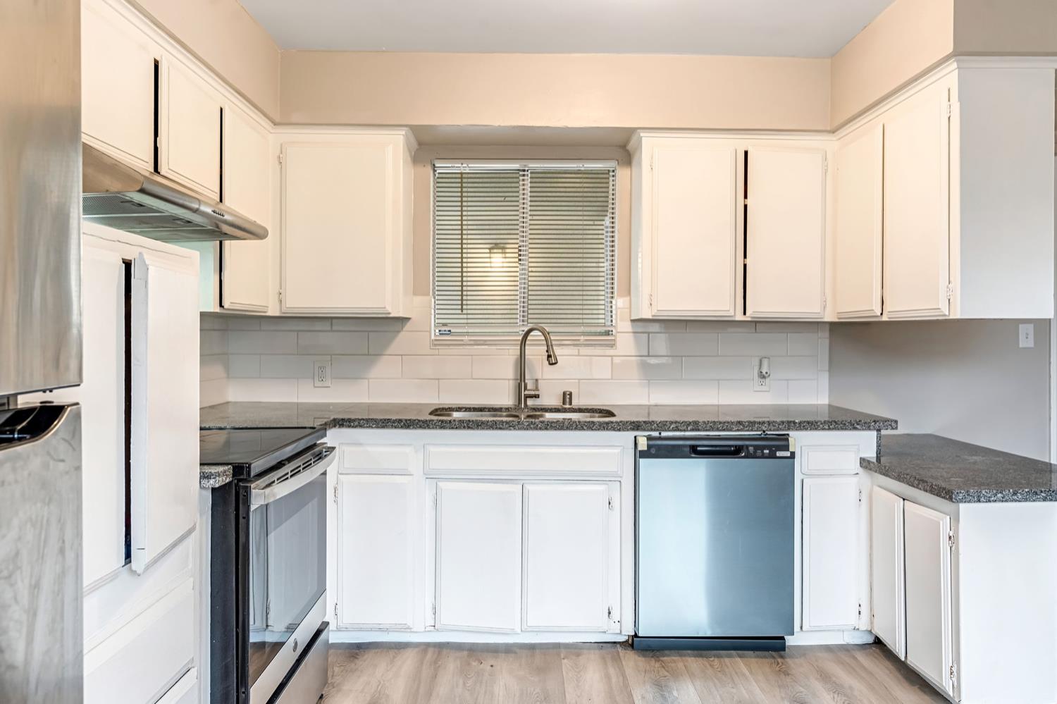 4813 E San Gabriel Ave, Fresno, CA 93726