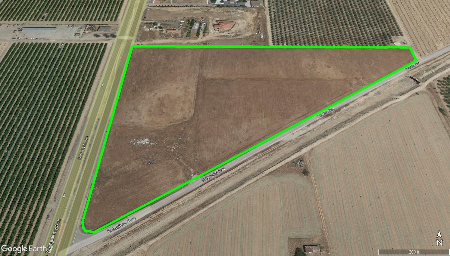 836 S Academy Ave, Sanger, CA 93657