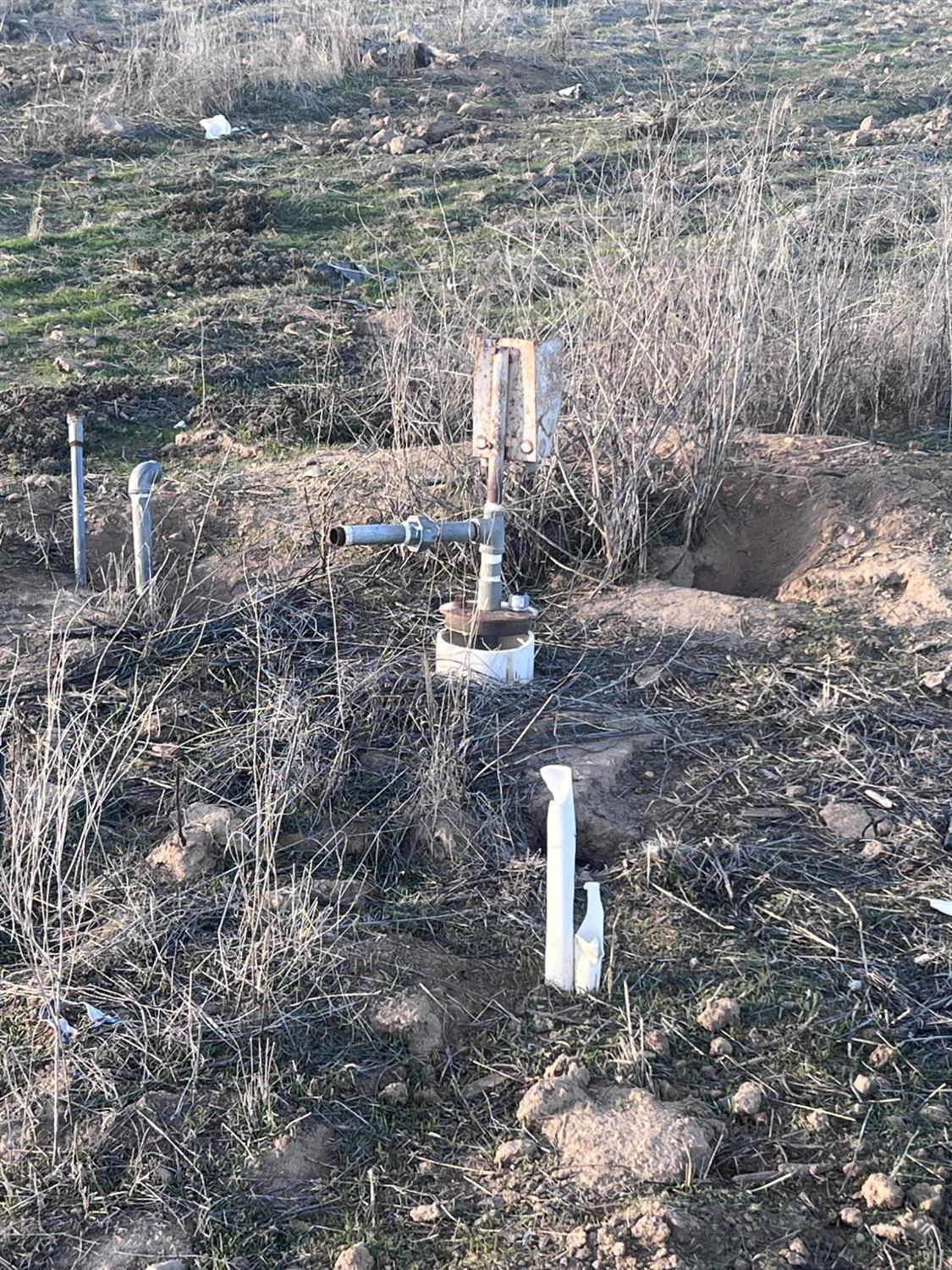 836 S Academy Ave, Sanger, CA 93657