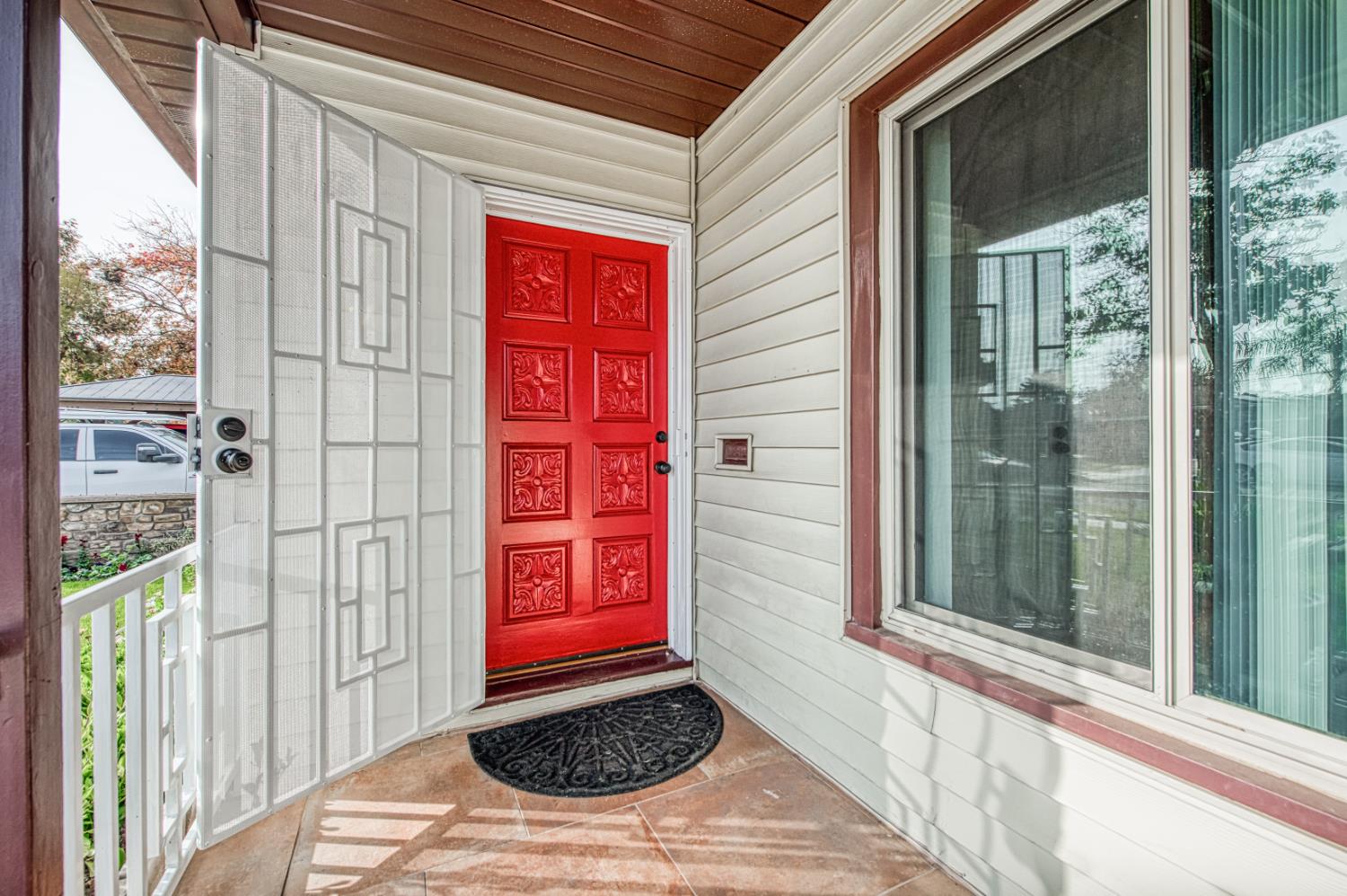 542 W Harvard, Fresno, CA 93705