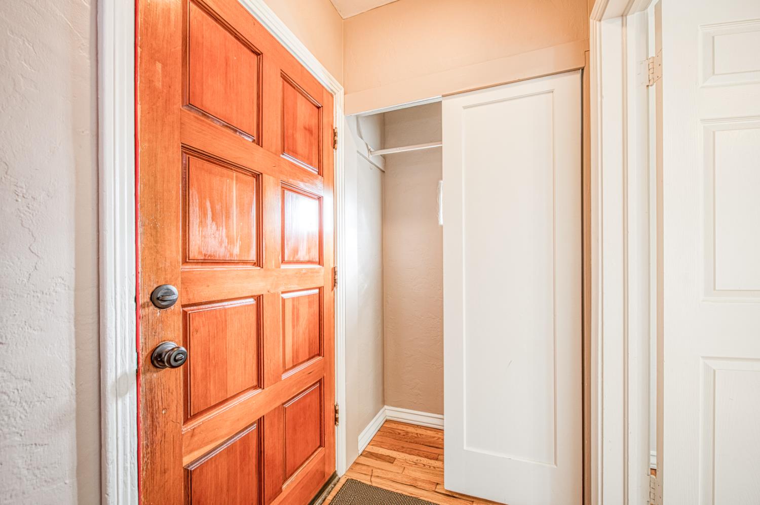 542 W Harvard, Fresno, CA 93705