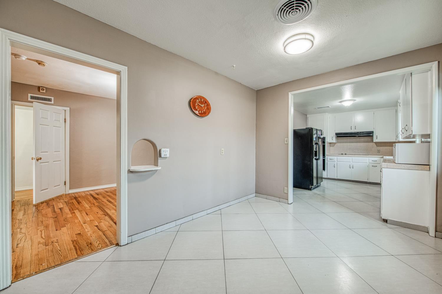 542 W Harvard, Fresno, CA 93705