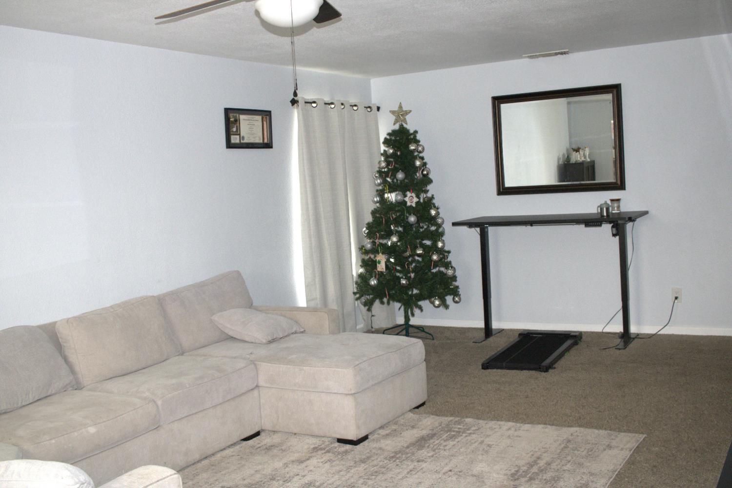 275 N Peach, Clovis, CA 93612