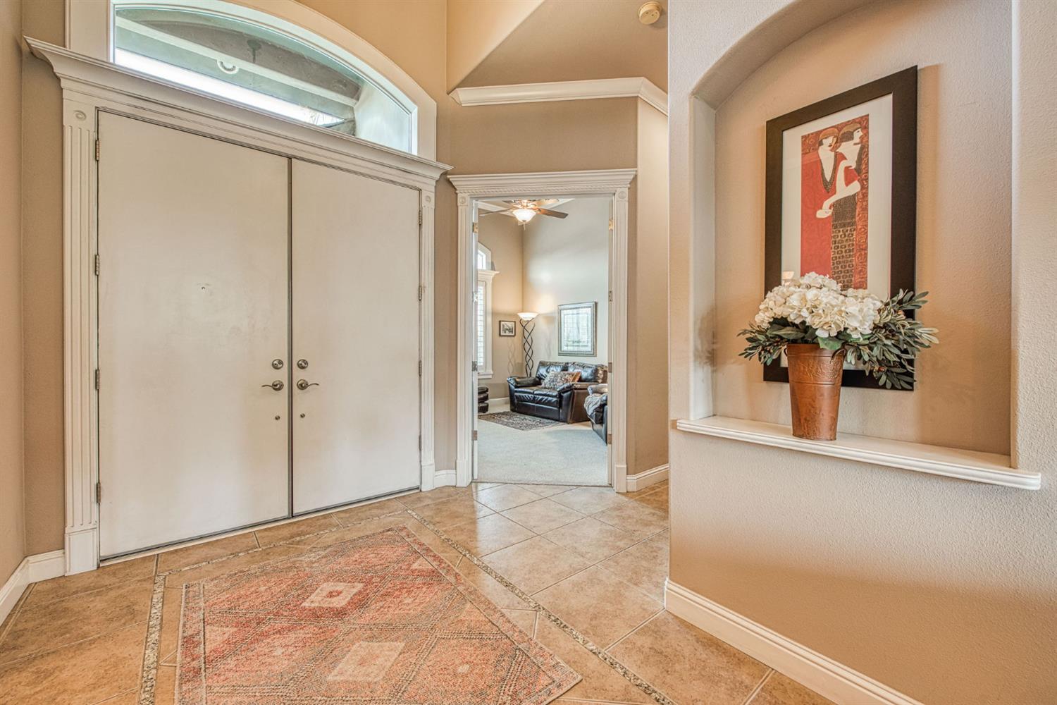 7730 N Gilroy Ave, Fresno, CA 93722