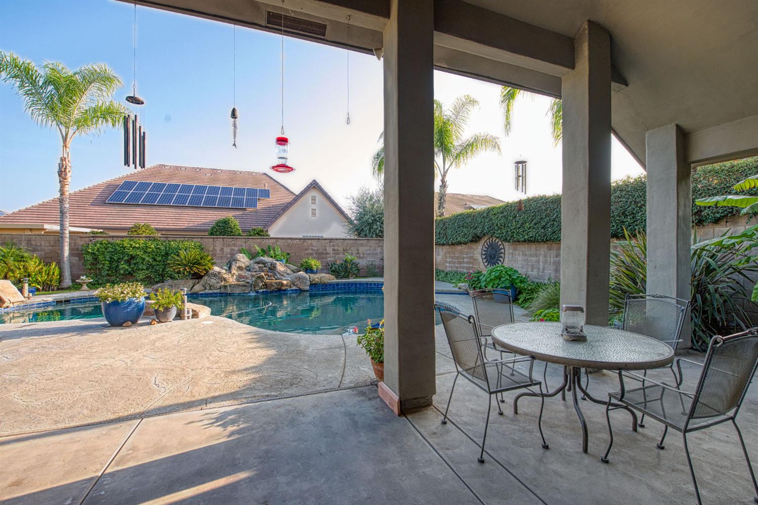 7730 N Gilroy Ave, Fresno, CA 93722