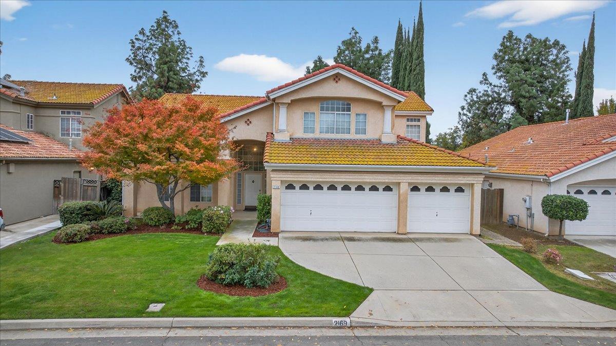 2169 E Hillview Ave, Fresno, CA 93720