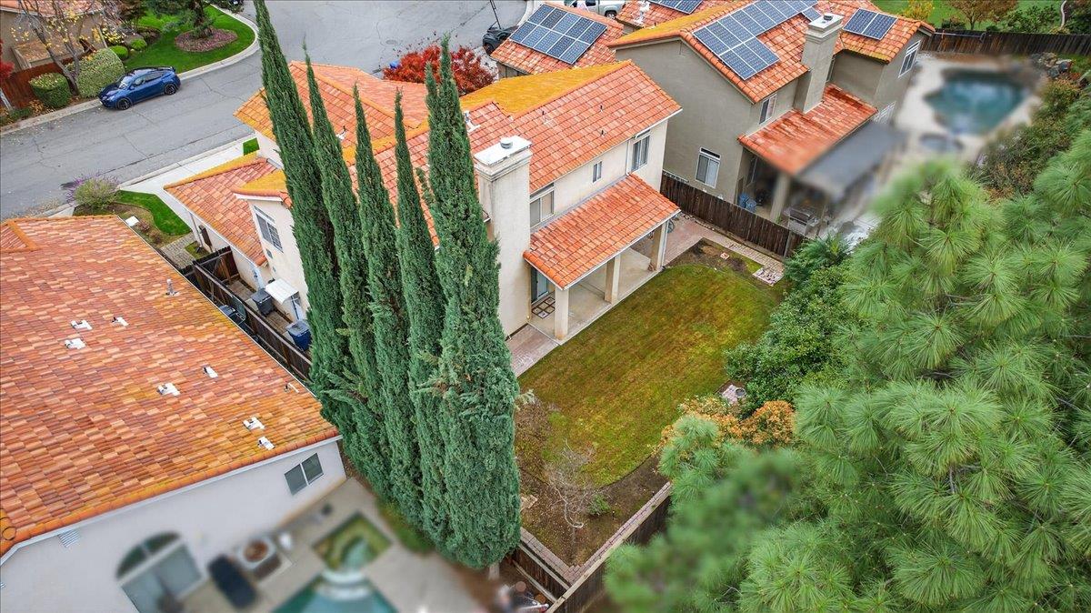 2169 E Hillview Ave, Fresno, CA 93720