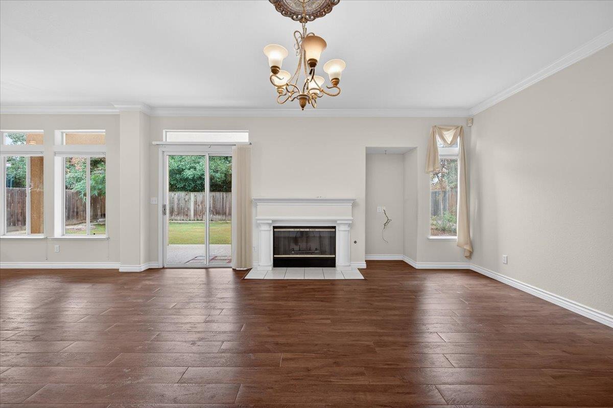 2169 E Hillview Ave, Fresno, CA 93720